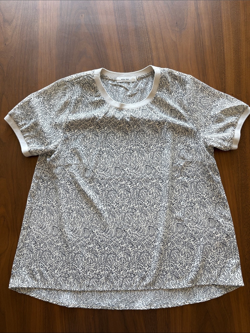 Mod Ref White Short-Sleeve Tee with Black Paisley Print